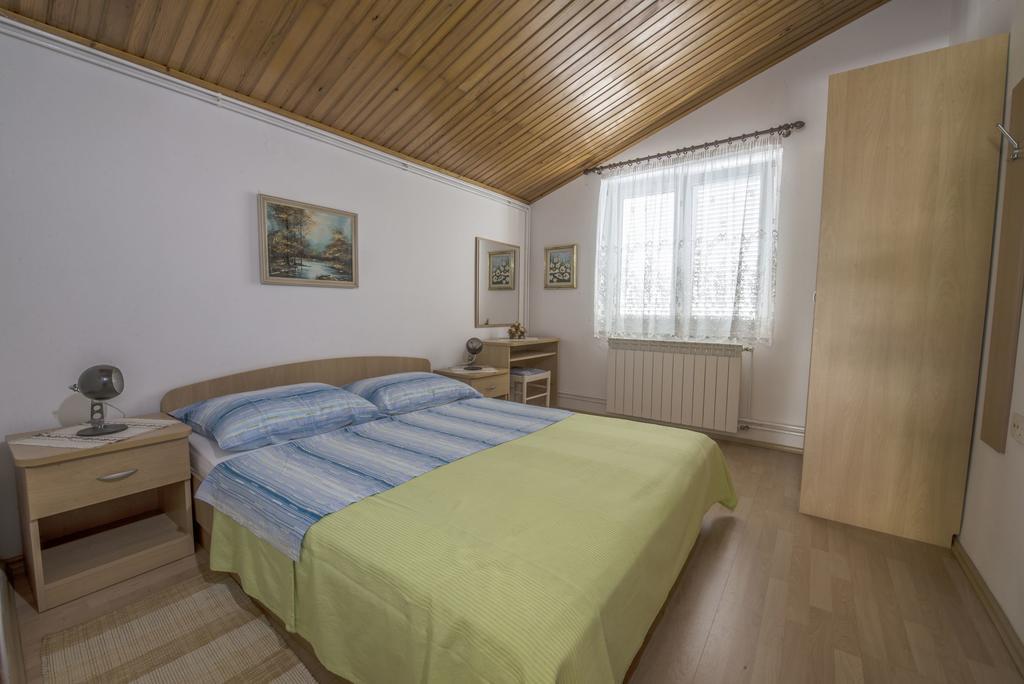 Apartment Anka D Krk Town Esterno foto